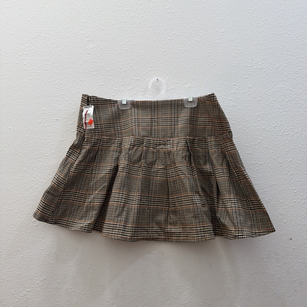 RSQ Women's Junior Extra Large Plaid Pleated Mini Skirt - NWT